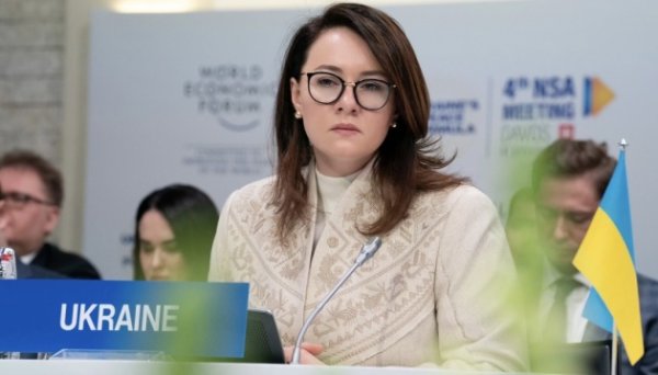 Свириденко в Давосі: Продовольча безпека потребує розмінування та захисту портів Чорного моря Свириденко в Давосі: Продовольча безпека потребує розмінування та захисту портів Чорного моря