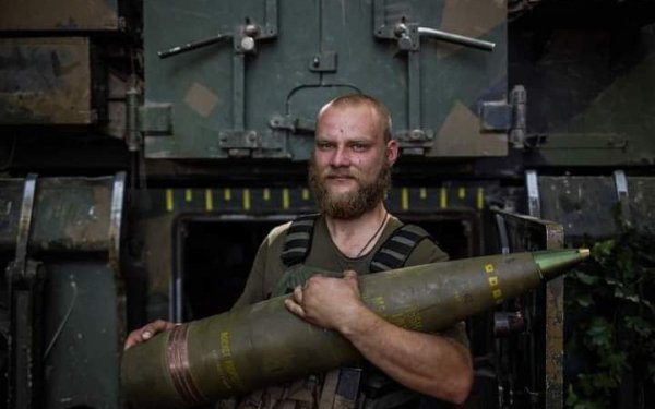 Нідерланди виділяють 122 млн євро на військову допомогу Україні
Нідерланди виділяють 122 млн євро на військову допомогу Україні