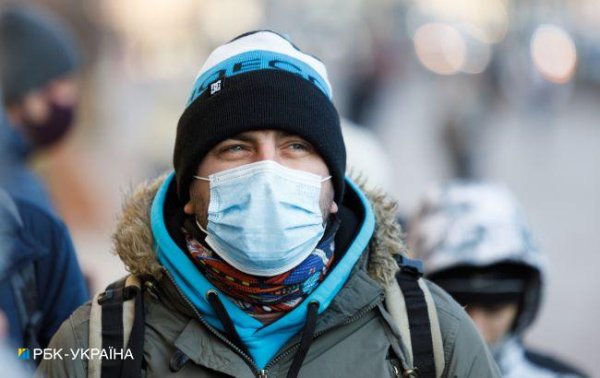 В Киеве рекомендуют снова носить маски: в чем причина
В Киеве рекомендуют снова носить маски: в чем причина