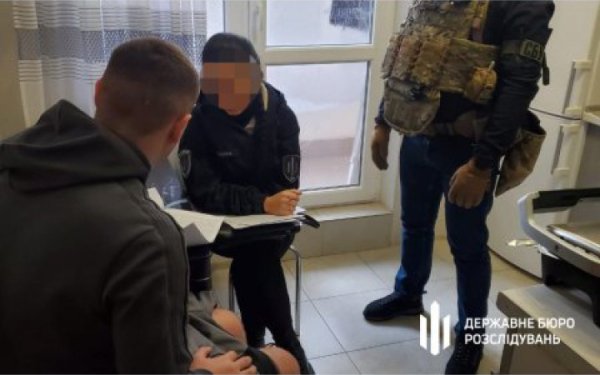 На Одещині викрили правоохоронців, які переправляли ухилянтів у Молдову
На Одещині викрили правоохоронців, які переправляли ухилянтів у Молдову