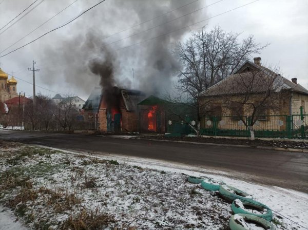 На Донеччині одна людина загинула і одна поранена внаслідок ворожого обстрілу
На Донеччині одна людина загинула і одна поранена внаслідок ворожого обстрілу