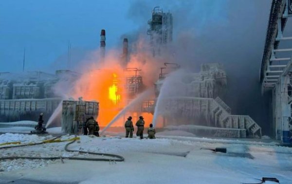 РФ вынуждена перебрасывать ПВО с фронта после атаки на газовый терминал, - источники
РФ вынуждена перебрасывать ПВО с фронта после атаки на газовый терминал, - источники