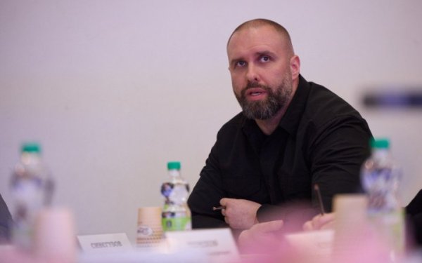 Росіяни вдарили КАБами по лікарні на Харківщині, - Синєгубов
Росіяни вдарили КАБами по лікарні на Харківщині, - Синєгубов