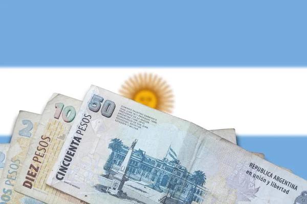 Инфляция в Аргентине по итогам 2023 года превысила 200%
Инфляция в Аргентине по итогам 2023 года превысила 200%