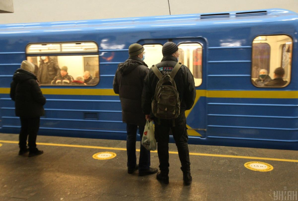 Стало відомо, коли відновлять рух поїздів між станціями метро "Либідська" і "Деміївська" Стало відомо, коли відновлять рух поїздів між станціями метро "Либідська" і "Деміївська"