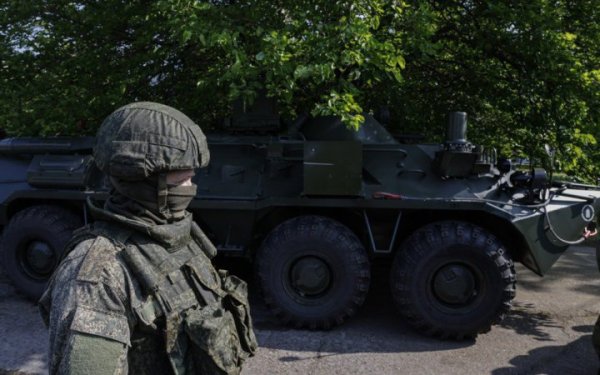 Окупанти обстріляли Центральний район Херсона, постраждав чоловік
Окупанти обстріляли Центральний район Херсона, постраждав чоловік