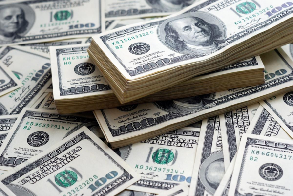 Курс валют на 19 січня: долар і євро продовжують дешевшати Курс валют на 19 січня: долар і євро продовжують дешевшати