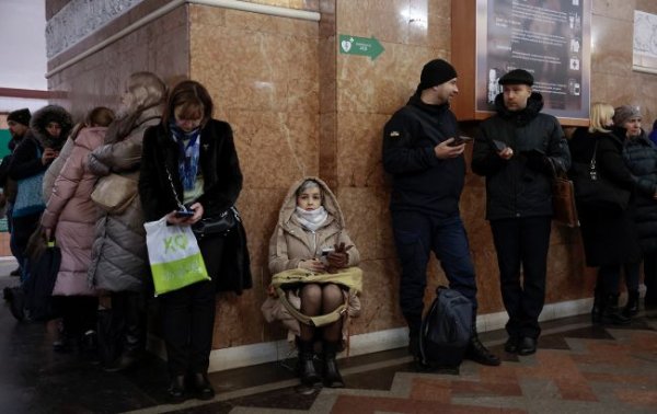 В Киеве и большинстве областей Украины объявлена воздушная тревога: сообщают о пуске ракет
В Киеве и большинстве областей Украины объявлена воздушная тревога: сообщают о пуске ракет