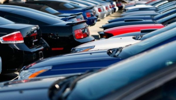У Європі продаж нових автомобілів торік зріс на 13,9% У Європі продаж нових автомобілів торік зріс на 13,9%