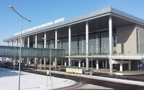 Донецький аеропорт: повітряна брама, яку по-варварськи знищили росіяни Донецький аеропорт: повітряна брама, яку по-варварськи знищили росіяни