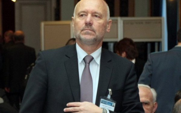 Україна може перемогти і відновити свою територіальну цілісність, – глава Міноборони Болгарії
Україна може перемогти і відновити свою територіальну цілісність, – глава Міноборони Болгарії
