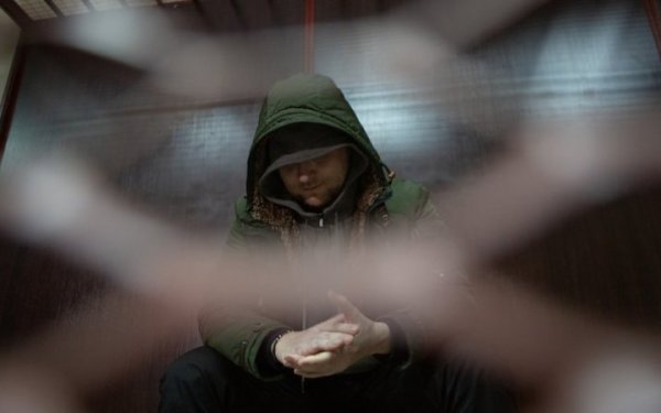 Суд відправив Романа Гринкевича під варту, він може вийти під заставу
Суд відправив Романа Гринкевича під варту, він може вийти під заставу