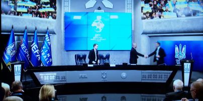 "Пусть посмотрит, что делает Россия": Андрей Шевченко пригласил президента УЕФА в Украину
"Пусть посмотрит, что делает Россия": Андрей Шевченко пригласил президента УЕФА в Украину