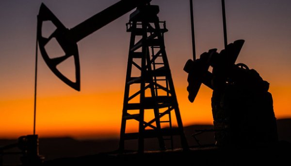 Нафта дешевшає на тлі очікуваного зниження попиту Нафта дешевшає на тлі очікуваного зниження попиту