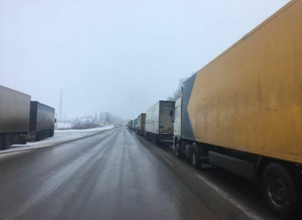 Заблоковані кордони: у ДПСУ розповіли про поточну ситуацію на пунктах пропуску Заблоковані кордони: у ДПСУ розповіли про поточну ситуацію на пунктах пропуску