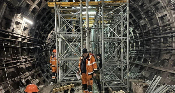 "Розкриють тунель": очільник метро Києва про шанси відкрити станції за 6 місяців "Розкриють тунель": очільник метро Києва про шанси відкрити станції за 6 місяців