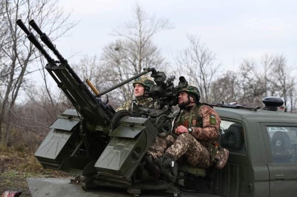 Росіяни намагалися пробити оборону ЗСУ біля Синьківки та Петропавлівки на Харківщині, &minus; Генштаб
                                