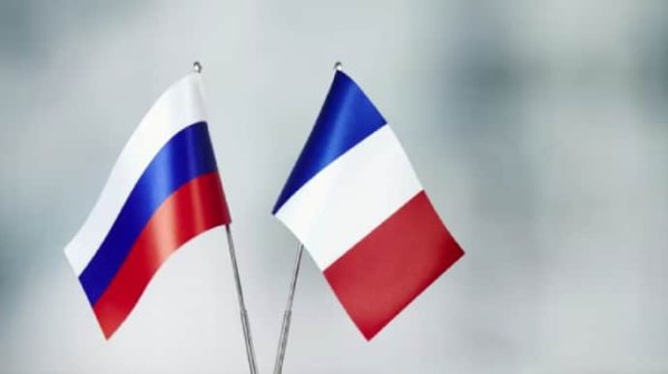Министр обороны Франции рассказал об угрозах РФ сбивать французские патрульные самолеты Министр обороны Франции рассказал об угрозах РФ сбивать французские патрульные самолеты