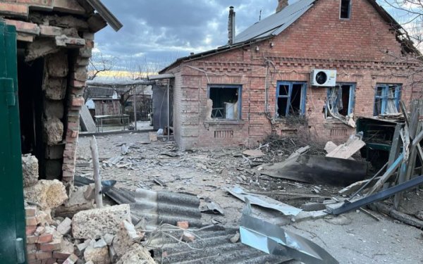Через російські обстріли Нікополя - двоє поранених
Через російські обстріли Нікополя - двоє поранених