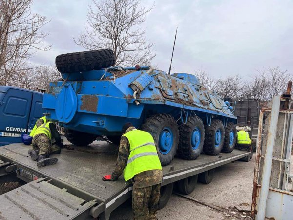 Болгарія почала відправку БТР в Україну
Болгарія почала відправку БТР в Україну