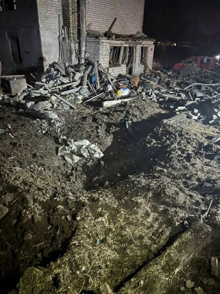 Глава Днепропетровской ОГА показал последствия обстрела города Глава Днепропетровской ОГА показал последствия обстрела города