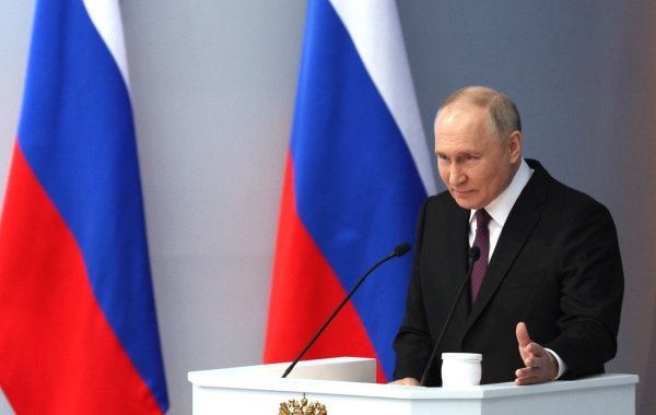 "Сармат", "Циркон" та "Буревісник". Що відомо про "аналоговнєтну" зброю Путіна
"Сармат", "Циркон" та "Буревісник". Що відомо про "аналоговнєтну" зброю Путіна