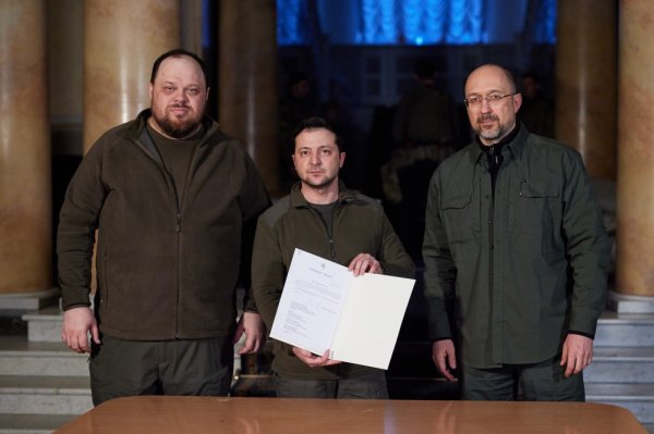 Два роки потому. Який шлях до Євросоюзу вже пройшла Україна і коли чекати на вступ до ЄС
Два роки потому. Який шлях до Євросоюзу вже пройшла Україна і коли чекати на вступ до ЄС