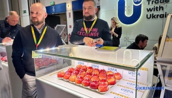 Українські виробники беруть участь у виставці FRUIT LOGISTICA в Берліні Українські виробники беруть участь у виставці FRUIT LOGISTICA в Берліні