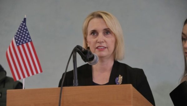 Посол Брінк на 100% упевнена в схваленні допомоги Україні в Конгресі Посол Брінк на 100% упевнена в схваленні допомоги Україні в Конгресі
