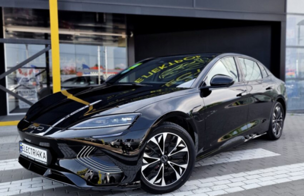 Volkswagen, Renault и Stellantis планируют объединиться, чтобы противостоять Китаю
Volkswagen, Renault и Stellantis планируют объединиться, чтобы противостоять Китаю