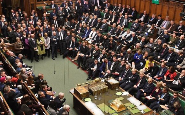 Британські парламентарі перевірять ефективність санкцій проти Росії
Британські парламентарі перевірять ефективність санкцій проти Росії
