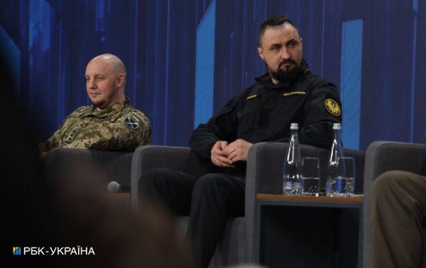 Україна має ракету, яка вразила ціль за 700 км, - міністр
Україна має ракету, яка вразила ціль за 700 км, - міністр