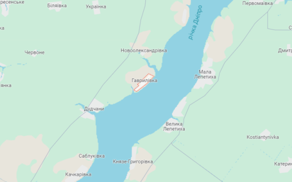 На Херсонщині окупанти скинули з дрона вибухівку на подвір’я житлового будинку, поранені двоє людей
На Херсонщині окупанти скинули з дрона вибухівку на подвір’я житлового будинку, поранені двоє людей