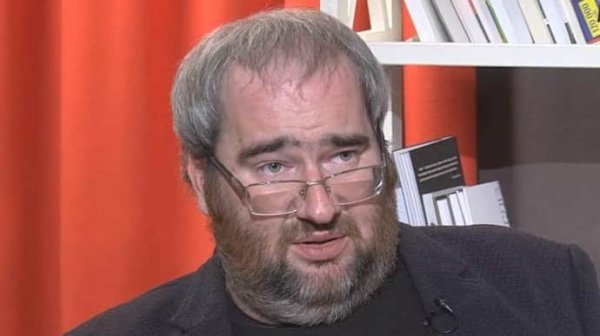В Киеве разоблачили блогера из "пула Медведчука", который распространял фейки о войне В Киеве разоблачили блогера из "пула Медведчука", который распространял фейки о войне