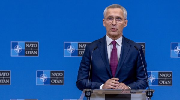 Чем дольше США медлят с помощью, тем больше украинцев гибнут - Столтенберг Чем дольше США медлят с помощью, тем больше украинцев гибнут - Столтенберг