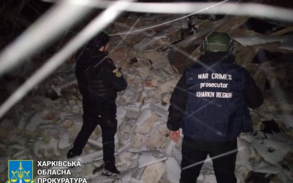 Внаслідок авіаударів по Купʼянщині загинула жінка, – прокуратура
Внаслідок авіаударів по Купʼянщині загинула жінка, – прокуратура