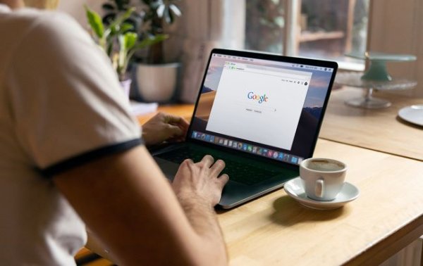 Google запустит кампанию по борьбе с дезинформацией в преддверии выборов в ЕС, - Reuters
Google запустит кампанию по борьбе с дезинформацией в преддверии выборов в ЕС, - Reuters