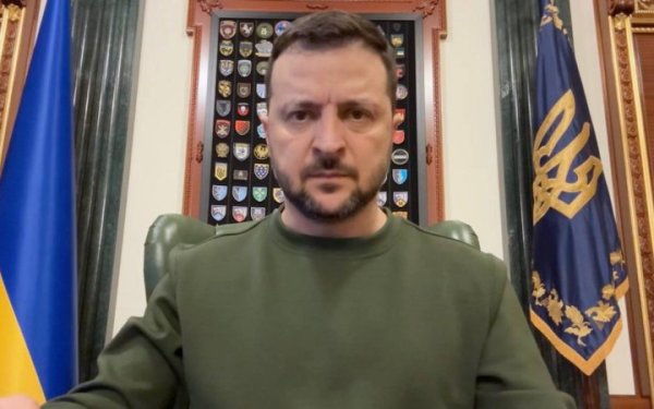 Нарощування наших виробництв – це захист життя наших воїнів і розширення наших можливостей на фронті, - Зеленський
Нарощування наших виробництв – це захист життя наших воїнів і розширення наших можливостей на фронті, - Зеленський