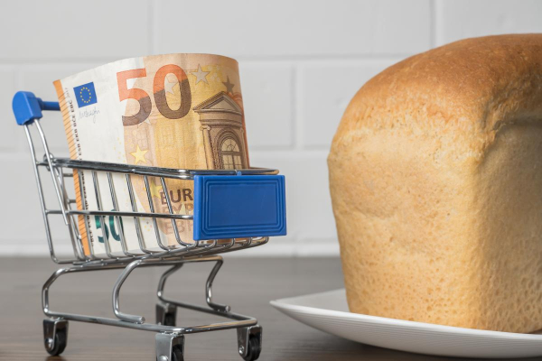 У Держстаті назвали продукти харчування, які за рік подорожчали найбільше У Держстаті назвали продукти харчування, які за рік подорожчали найбільше