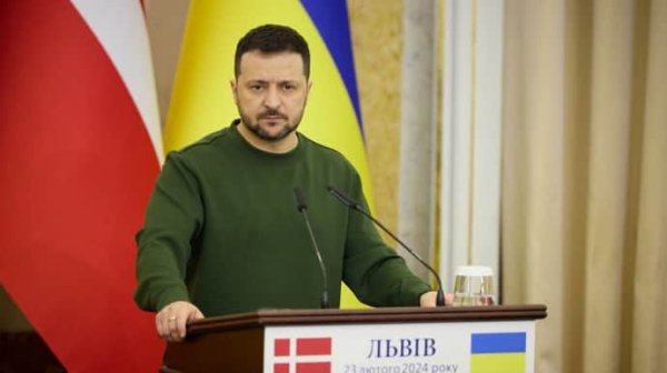 Зеленский: Премьер Украины будет работать на границе, будут ли коллеги из Польши - не известно Зеленский: Премьер Украины будет работать на границе, будут ли коллеги из Польши - не известно