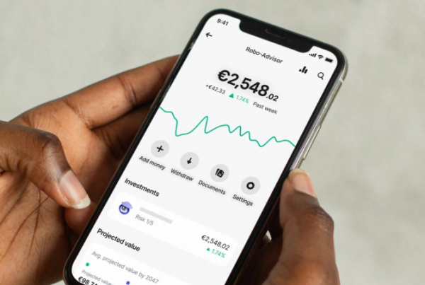 Revolut запускает сервис автоинвестиций
Revolut запускает сервис автоинвестиций