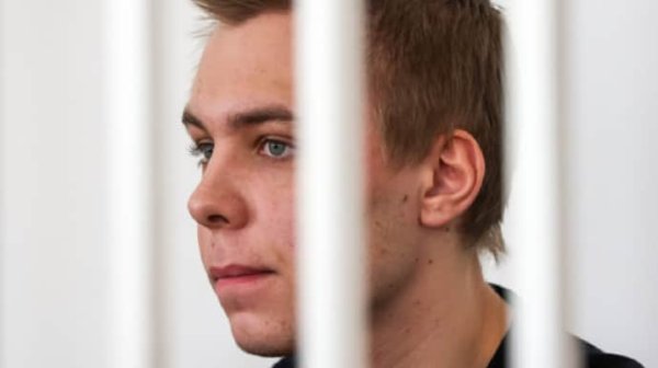В России отправили в колонию 20-летнего уроженца Украины, которого избил сын Кадырова В России отправили в колонию 20-летнего уроженца Украины, которого избил сын Кадырова