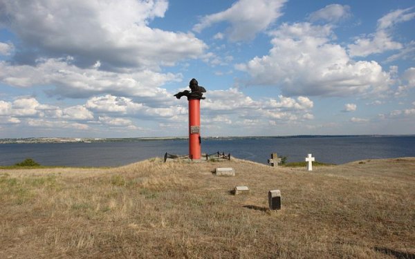 Росіяни завдали авіаудару по пам'ятці національного значення - Кам'янській Січі
Росіяни завдали авіаудару по пам'ятці національного значення - Кам'янській Січі