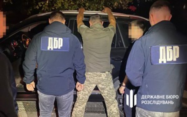 Мобілізований депутат з Чернігівщини не служив, але отримував зарплату
Мобілізований депутат з Чернігівщини не служив, але отримував зарплату