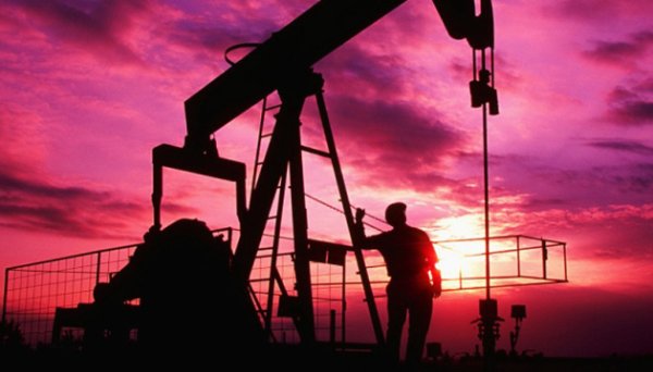 Нафта дешевшає на тлі даних про зростання запасів у США Нафта дешевшає на тлі даних про зростання запасів у США