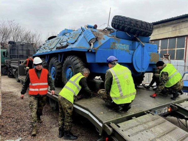 Болгарія почала відправку БТР в Україну
Болгарія почала відправку БТР в Україну