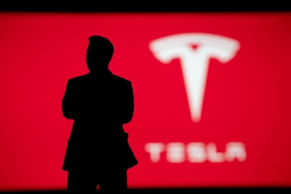 Илон Маск существенно увеличил свою долю в Tesla
Илон Маск существенно увеличил свою долю в Tesla