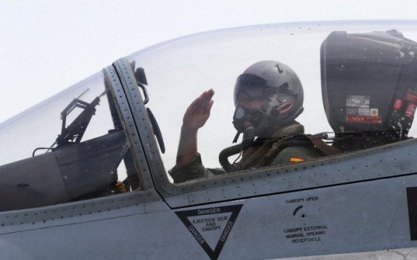 Україна зможе використовувати F-16 для ударів по території Росії - Столтенберг
Україна зможе використовувати F-16 для ударів по території Росії - Столтенберг