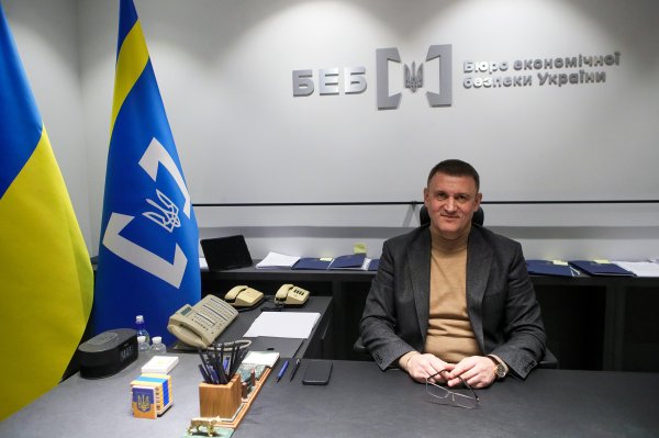 Перезавантаження "податкової поліції". Навіщо потрібна реформа БЕБ і що не так з ідеєю влади
Перезавантаження "податкової поліції". Навіщо потрібна реформа БЕБ і що не так з ідеєю влади
