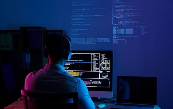 Розвиток штучного інтелекту призведе до зростання кількості кібератак, - розвідка Британії
Розвиток штучного інтелекту призведе до зростання кількості кібератак, - розвідка Британії